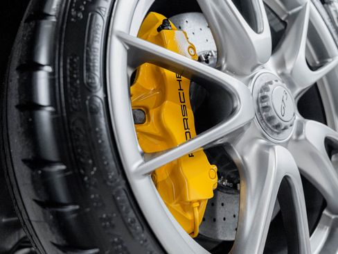 Used 2010 Porsche 911 GT3 RWD image 18