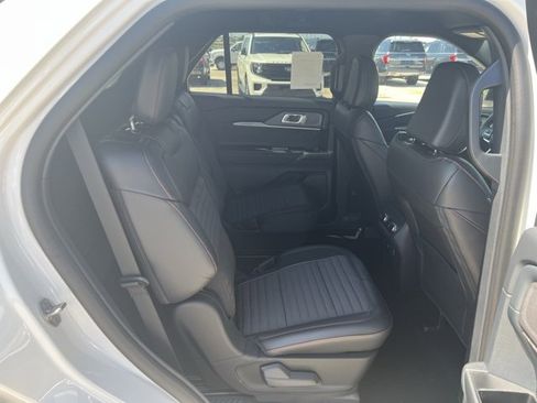 New 2025 Ford Explorer ST-Line w/ Premium Package image 10