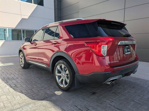 Used 2020 Ford Explorer Platinum w/ Premium Technology Package image 6