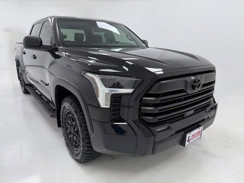 Used 2025 Toyota Tundra SR5 image 2