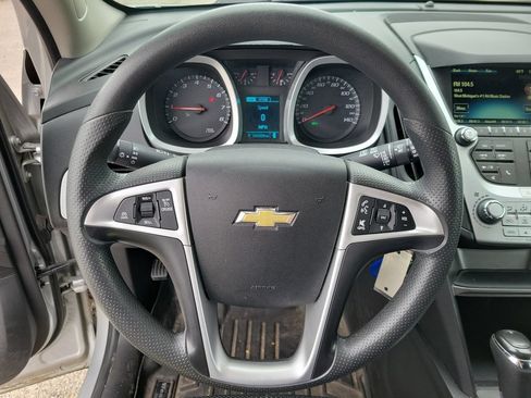 Used 2017 Chevrolet Equinox LT FWD image 20