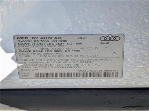 Used 2022 Audi e-tron Premium Plus w/ Premium Plus Package image 15