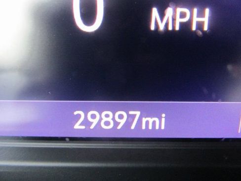 Certified 2023 Buick Enclave Essence image 13