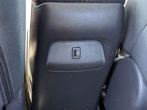 Used 2022 Nissan Sentra SV w/ Trunk Package image 16