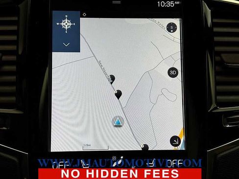 Used 2017 Volvo XC90 T6 Momentum w/ Vision Package image 26