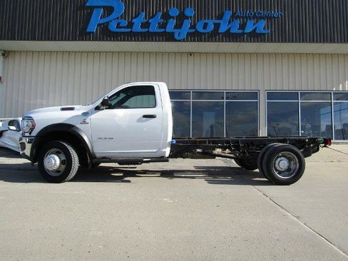Used 2022 RAM 5500 Tradesman AWD/4WD image 11