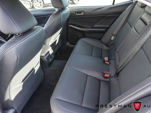 Used 2018 Lexus IS 300 AWD image 42