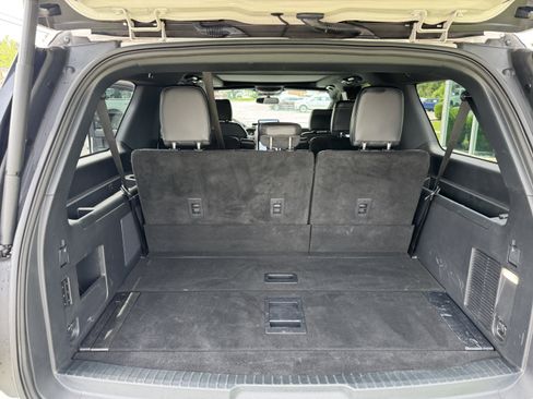 Used 2024 Ford Expedition Max Platinum image 10