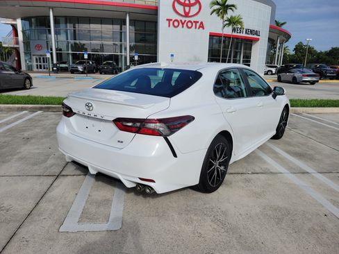 Certified 2024 Toyota Camry SE FWD image 7