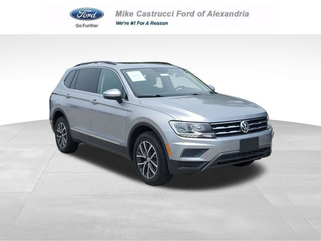 Used 2020 Volkswagen Tiguan SE w/ Panoramic Sunroof Package FWD image 1