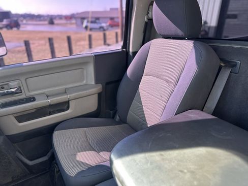 Used 2010 Dodge Ram 1500 Truck SLT w/ Luxury Group image 5