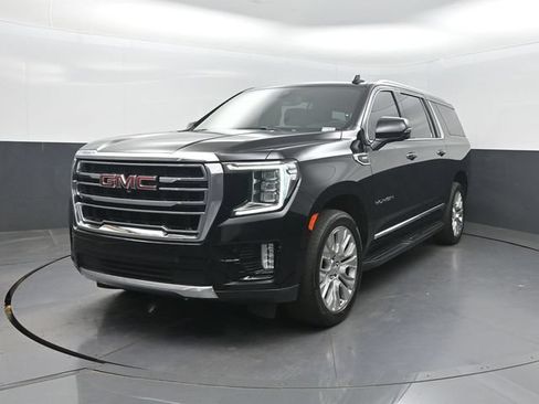 Used 2021 GMC Yukon XL SLT w/ SLT Luxury Plus Package AWD/4WD image 2
