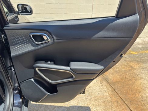 Used 2020 Kia Soul LX FWD image 36