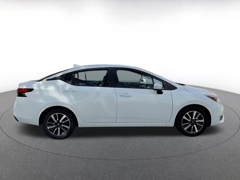 Used 2025 Nissan Versa SV FWD image 15