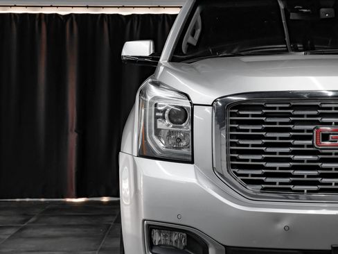 Used 2020 GMC Yukon XL Denali RWD image 57