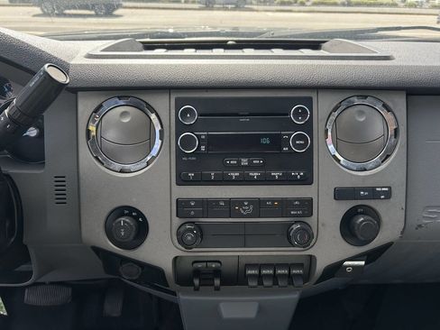 Used 2016 Ford F250 XLT w/ XLT Value Package image 14