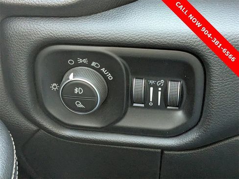 Used 2019 RAM 3500 Laramie image 28