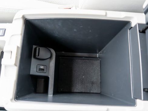 Used 2022 Nissan Rogue Sport SV image 35