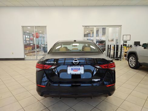 New 2025 Nissan Sentra SV w/ SV Premium Package image 3