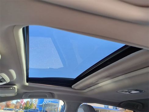 Used 2020 Subaru Crosstrek 2.0i Limited w/ Moonroof Package w/Navigation image 19