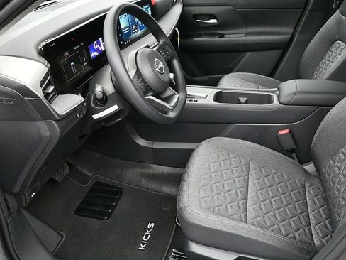 New 2026 Nissan Kicks SV image 12