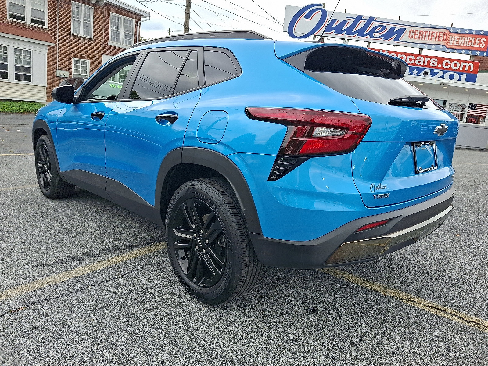 Used 2025 Chevrolet Trax ACTIV FWD image 3