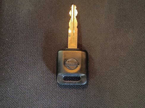 Used 2024 Nissan Versa S w/ Trunk Package image 32