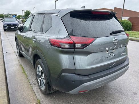 Used 2023 Nissan Rogue SV AWD/4WD image 4