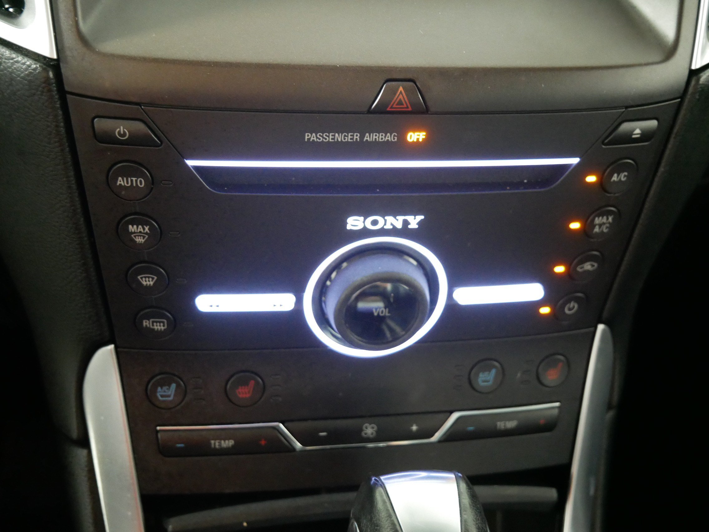 Used 2015 Ford Edge Titanium w/ Equipment Group 301A FWD image 23