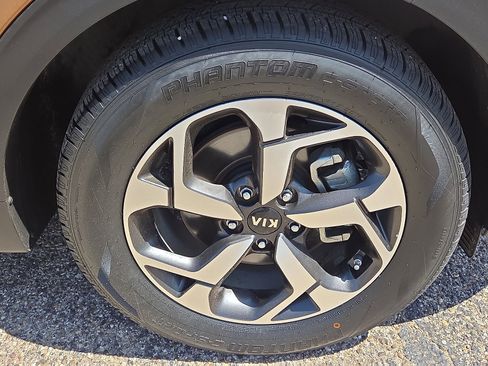 Used 2021 Kia Sportage LX image 6