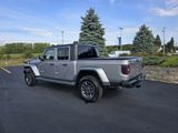 Used 2020 Jeep Gladiator Overland image 2