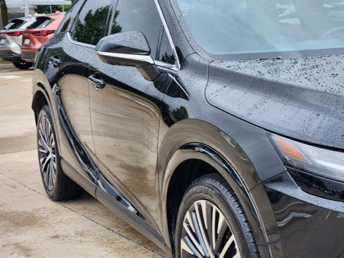 Used 2024 Lexus RX 350 Premium Plus w/ Convenience Package FWD image 8