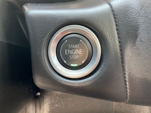 Used 2024 Chevrolet Tahoe Z71 image 37