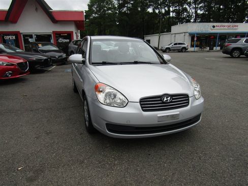 Used 2008 Hyundai Accent GLS FWD image 10