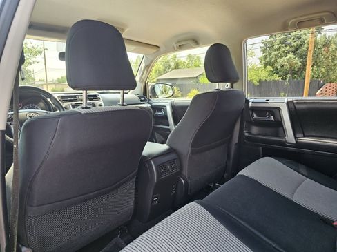 Used 2016 Toyota 4Runner SR5 AWD/4WD image 26