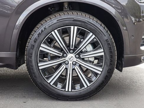 Used 2024 Volvo XC90 B6 Plus image 6