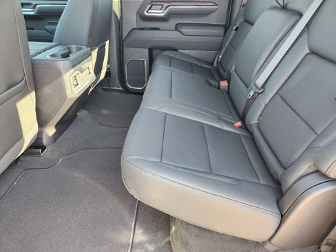 New 2026 GMC Sierra 1500 SLT w/ SLT Premium Package AWD/4WD image 34