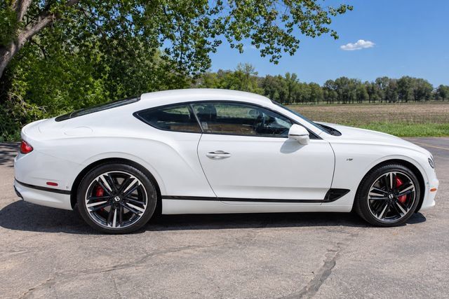 Used 2022 Bentley Continental GT AWD/4WD image 3