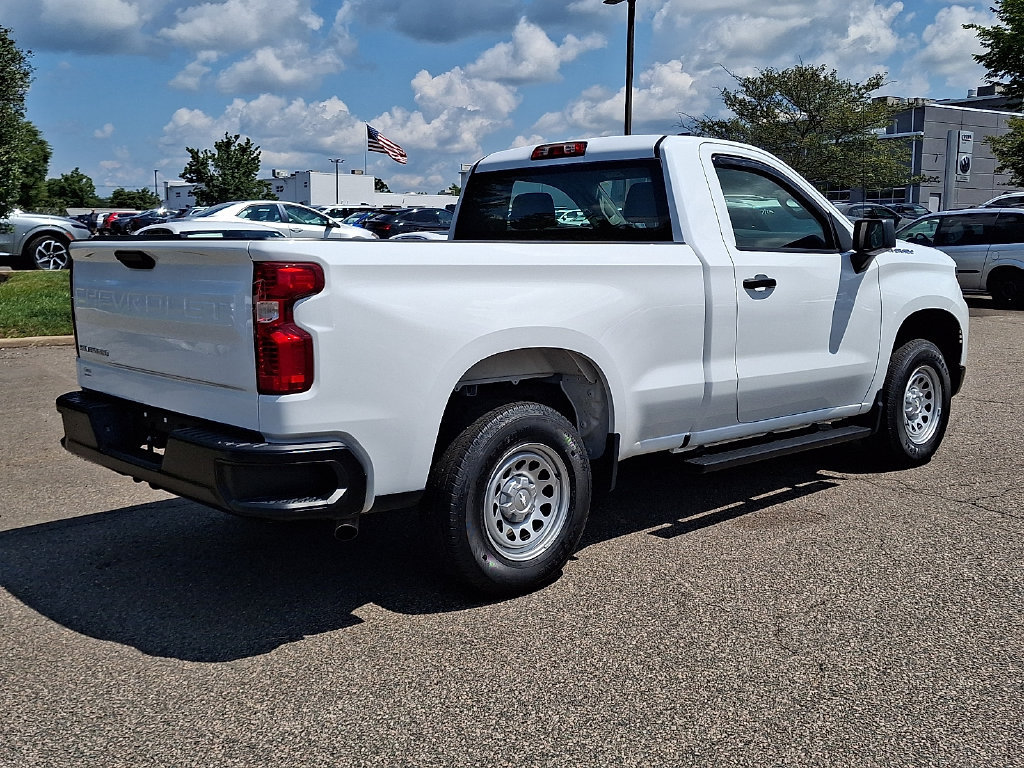 Used 2026 Chevrolet Silverado 1500 W/T AWD/4WD image 9