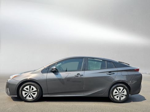 Used 2016 Toyota Prius Three w/ Advanced Technology Package FWD image 2