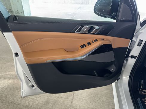 New 2026 BMW X5 xDrive50e w/ M Sport Package image 13