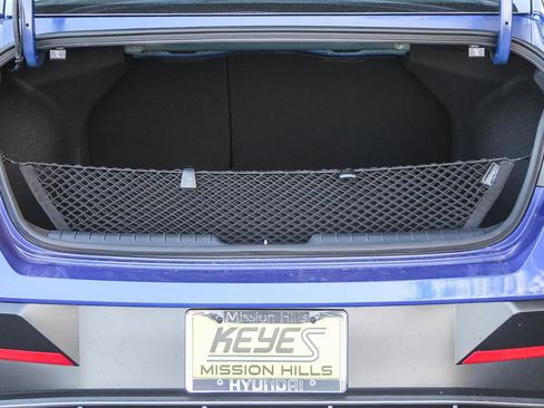 New 2025 Hyundai Elantra SEL image 12