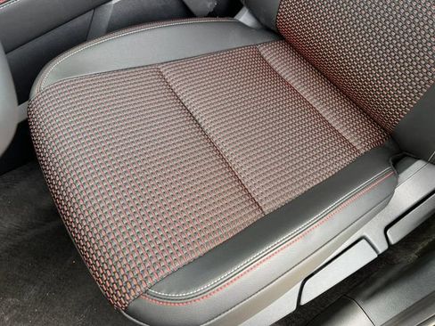New 2026 Nissan Kicks SR w/ Cold Weather Package FWD image 8
