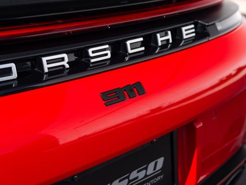 Used 2025 Porsche 911 Carrera RWD image 32