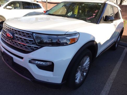 Used 2023 Ford Explorer Limited w/ Limited Technology Package AWD/4WD image 4