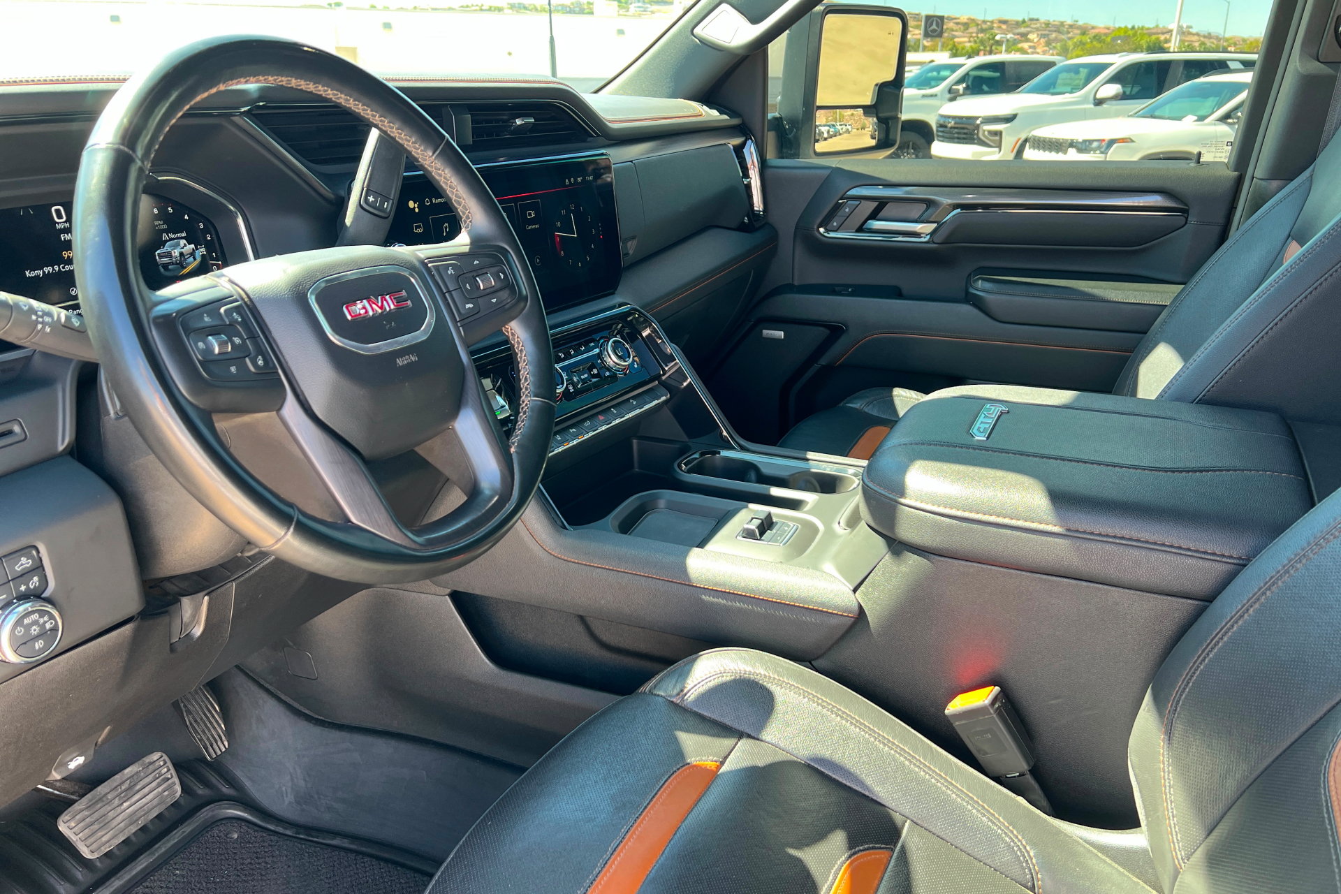 Used 2024 GMC Sierra 3500 AT4 AWD/4WD image 16