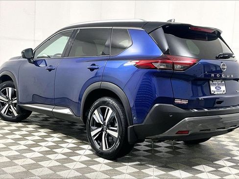 Used 2023 Nissan Rogue SL w/ SL Premium Package FWD image 11