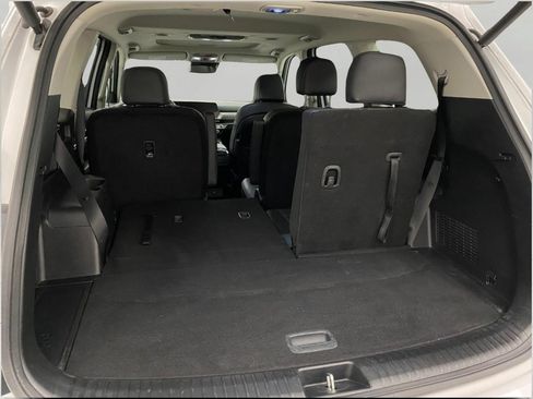 Used 2025 Kia Telluride EX w/ EX Captain's Chair Package AWD/4WD image 6