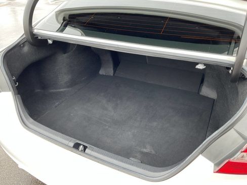 Used 2019 Toyota Camry SE FWD image 37