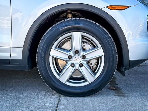 Used 2011 Porsche Cayenne S image 11